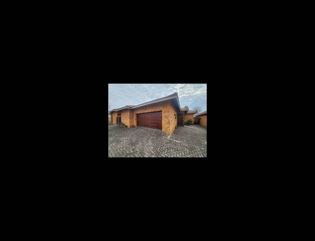 3 BEDROOM HOUSE FOR SALE IN NEW REDRUTH